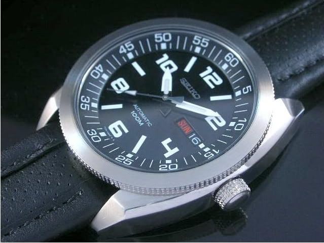 http://img.photobucket.com/albums/v433/epellissier/seiko%20SNKF11k1/SEIKOSNKF11K12.jpg