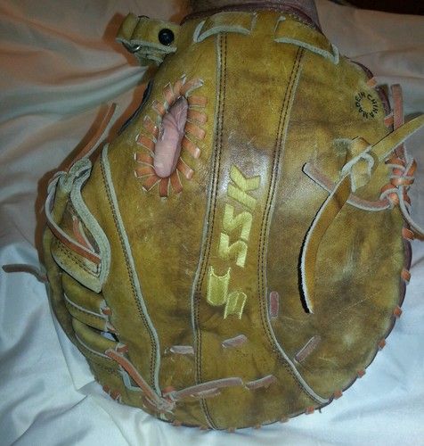 ssk first base glove