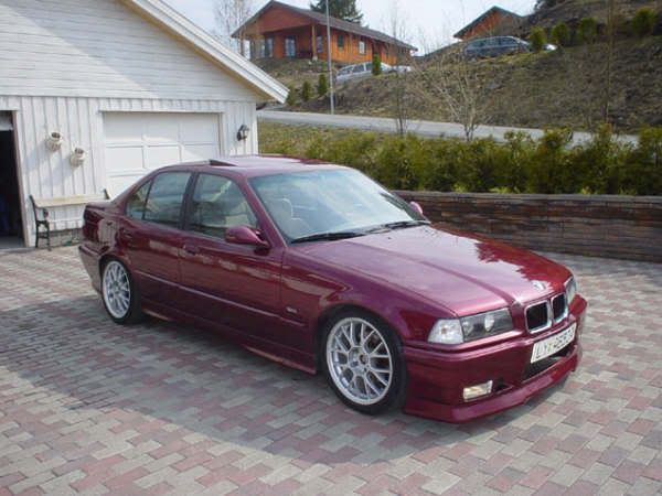 bmw320.jpg