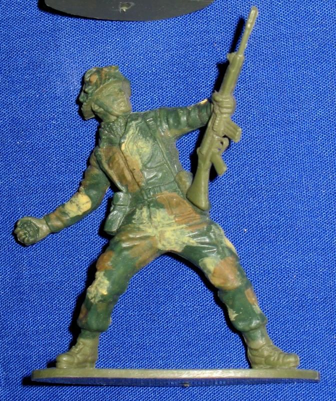 Vintage Box AIRFIX 1/32 Scale Plastic Model Toy Soldiers MODERN BRITISH