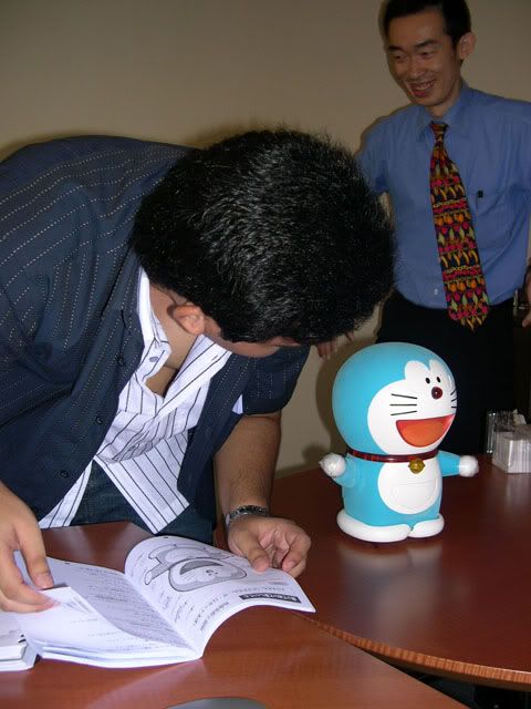 This is photo of my prize and I. The user Manual is in Japanese...T-T