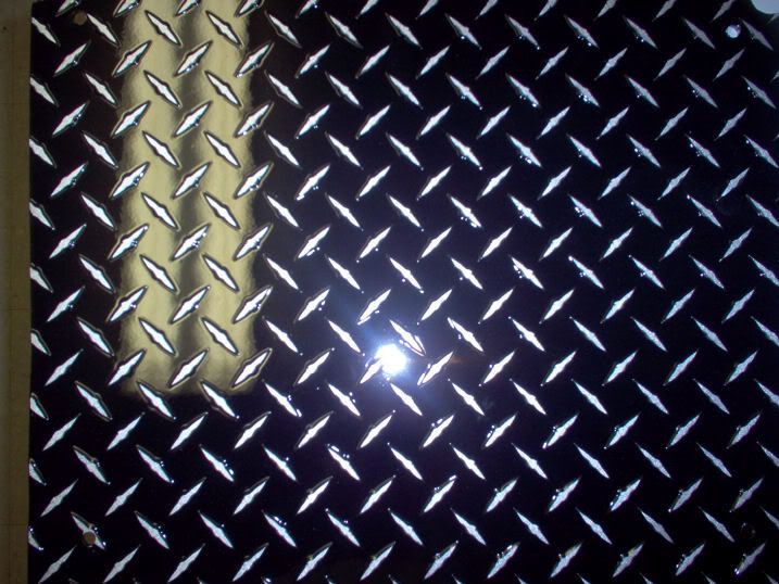 Painted diamond plate with polished diamonds 4x4 and