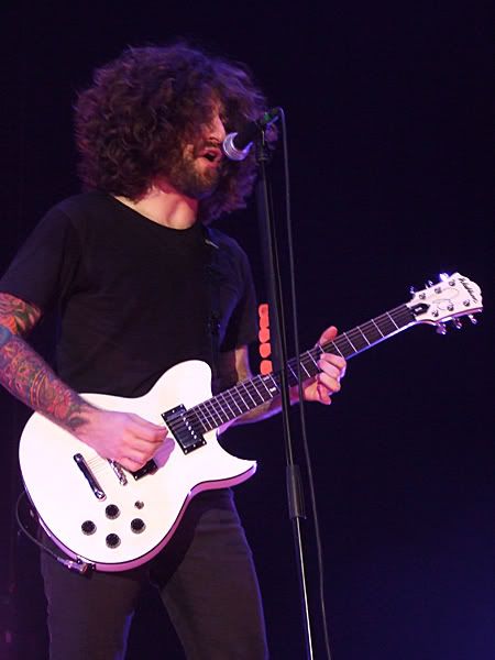 IMAGE: http://img.photobucket.com/albums/v437/monokatt/BNFOB211008120.jpg