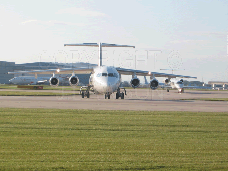 http://img.photobucket.com/albums/v437/simpson10657/Plane%20Spotting/105-0581_IMGcopy.gif