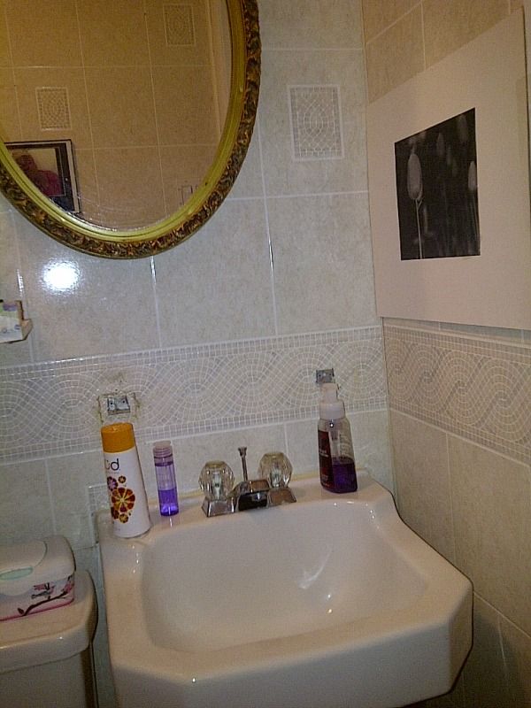 4x4 sq foot bathroom in "new" (old) house HELP!