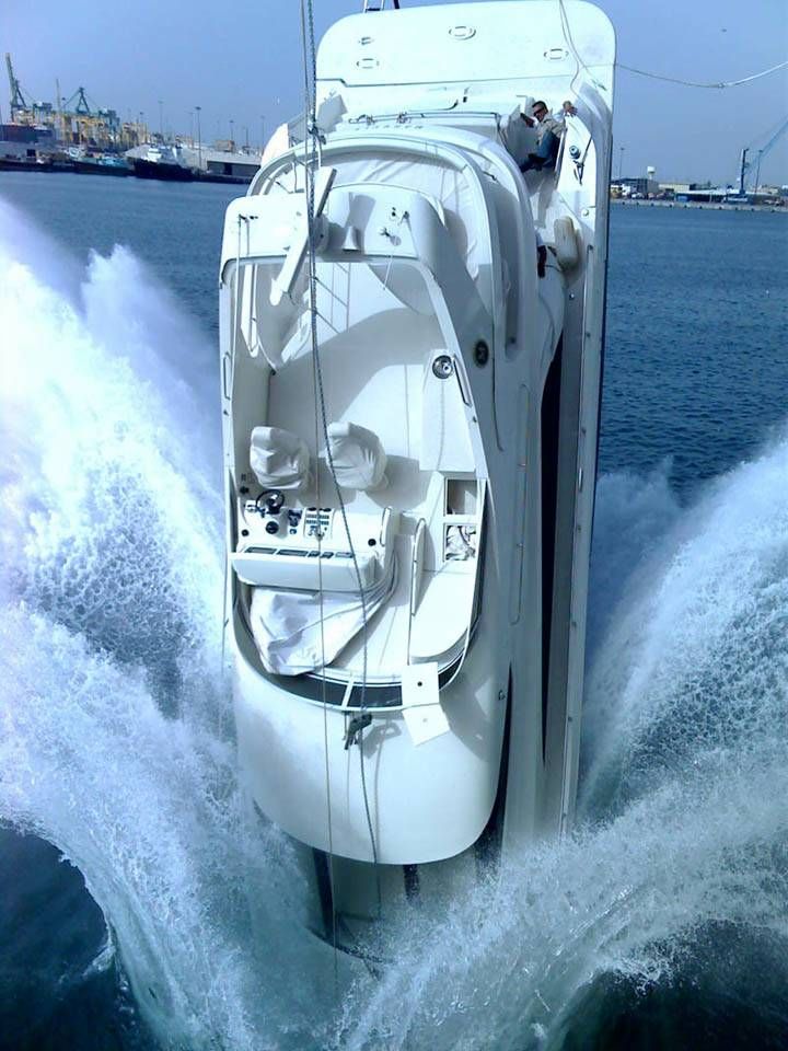 yacht2.jpg