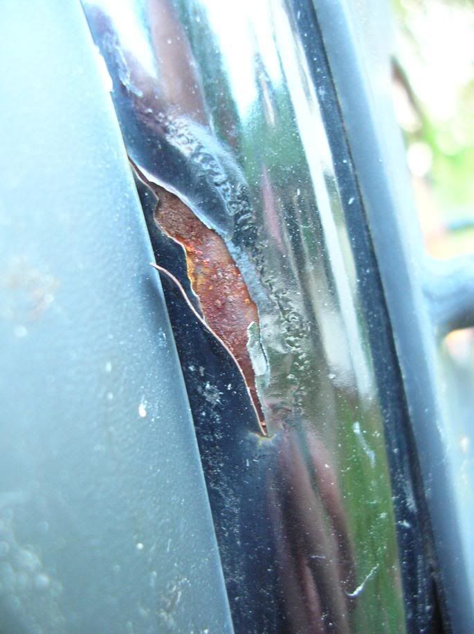 Touching up paint chips spray or touchup pen? (Pictures