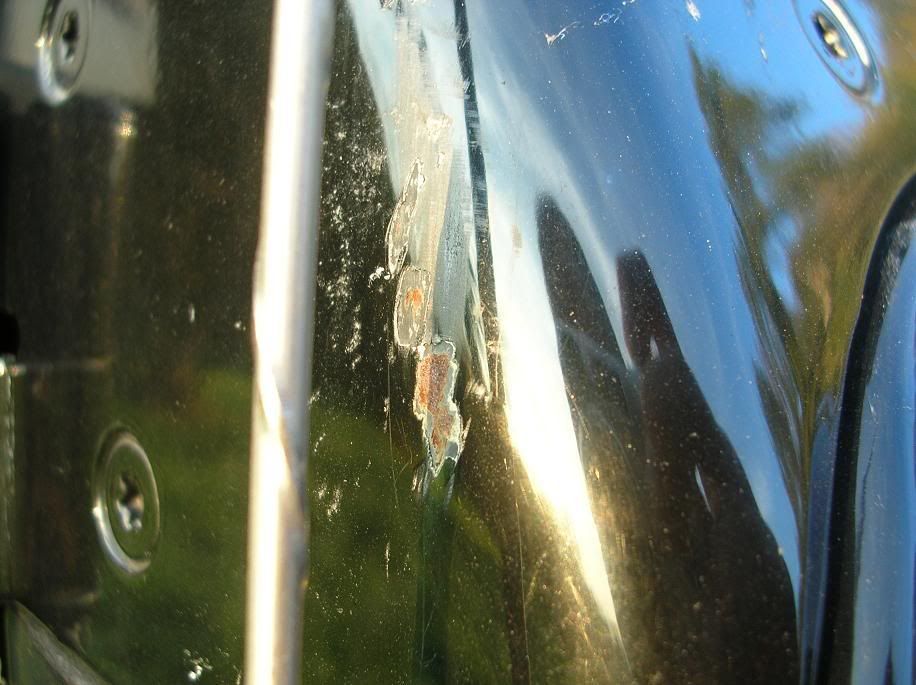 Touching up paint chips spray or touchup pen? (Pictures.) Jeep