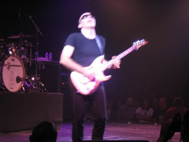 JoeSatriani048.jpg
