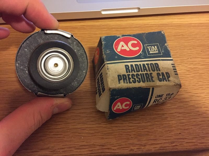 rc33 radiator cap