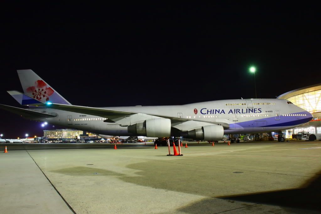 ChinaAirlines_B-18203.jpg