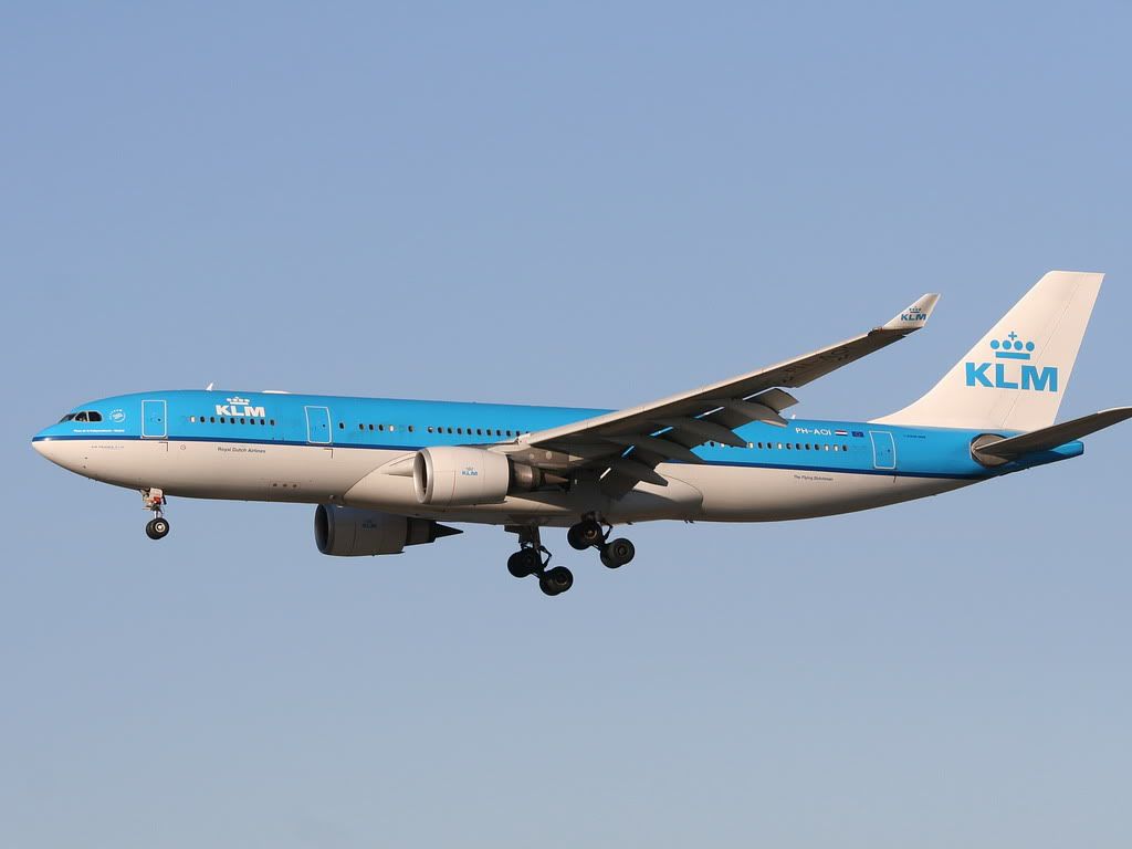 KLM_PH-AOI.jpg