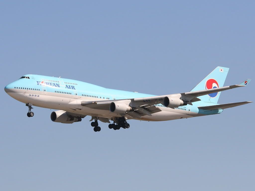 KoreanAir_HL7495.jpg