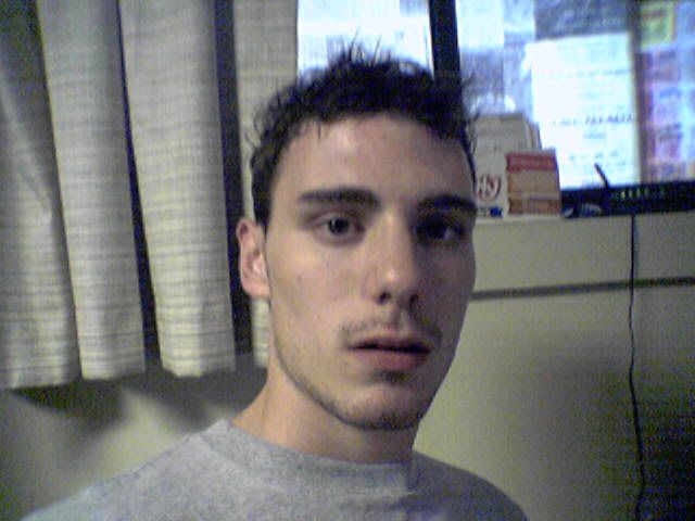 [http://img.photobucket.com/albums/v443/Sarn_Cadrill/jon-new.jpg]