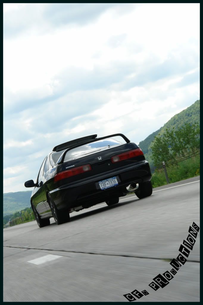 http://img.photobucket.com/albums/v45/cnycivic/DSC03452copy.jpg