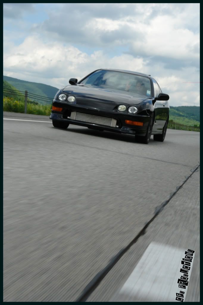 http://img.photobucket.com/albums/v45/cnycivic/DSC03454copy.jpg