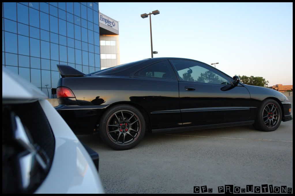 http://img.photobucket.com/albums/v45/cnycivic/DSC03624copy.jpg