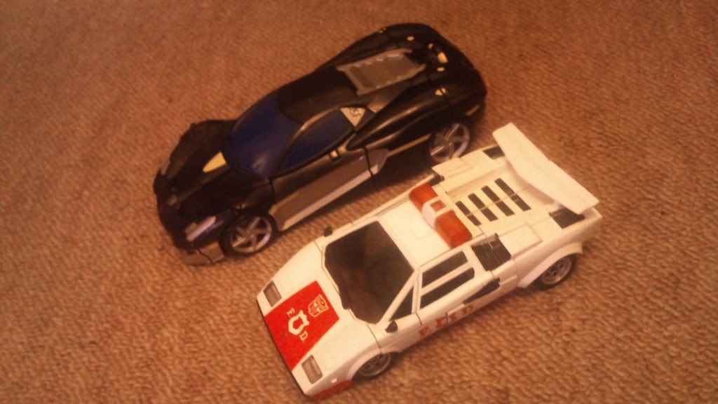 New multimedia Transforming robot car Franchise in Japan