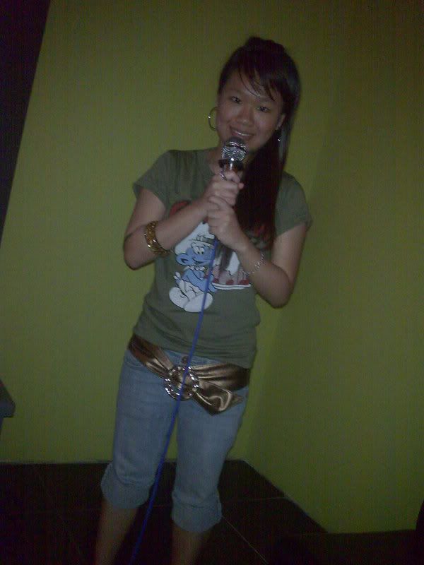 Singing Pic!!