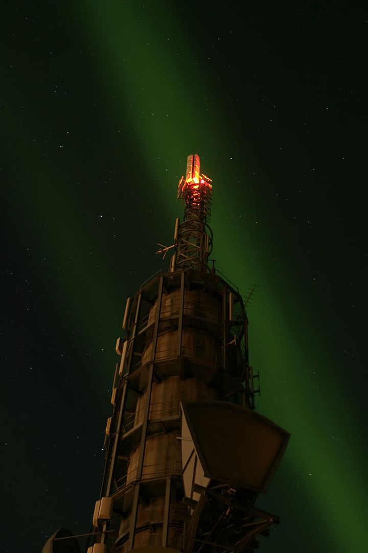 IMAGE: http://img.photobucket.com/albums/v451/Jann-Arne/699_9990.jpg