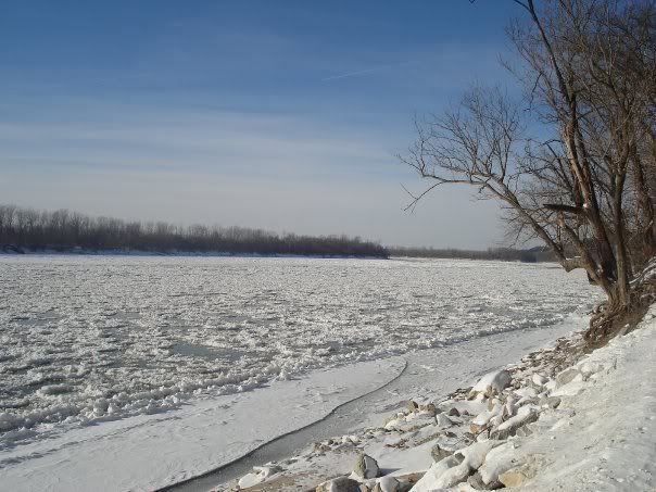 ICEFILLEDMISSOURIRIVER.jpg