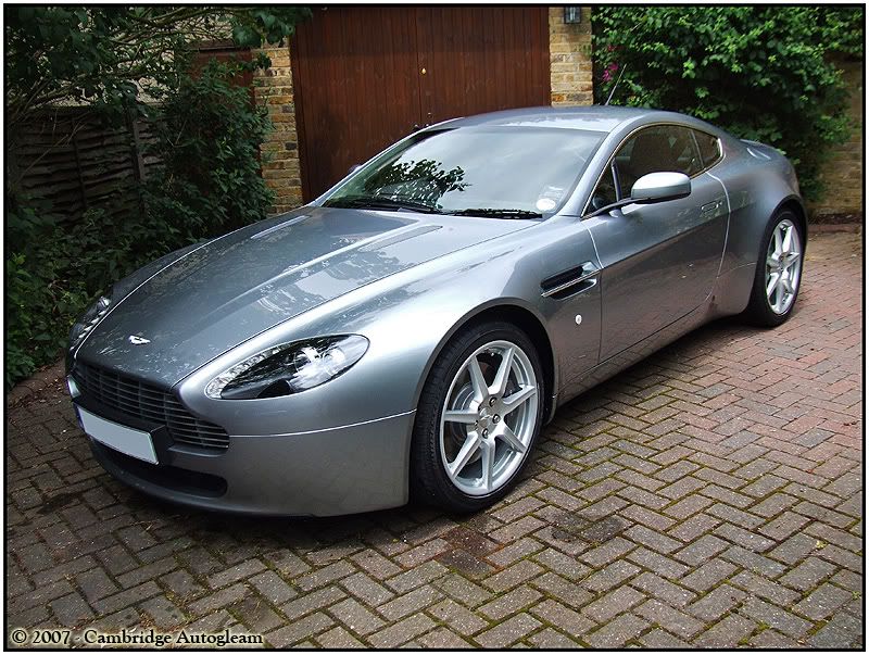 AstonMartinV8V1.jpg