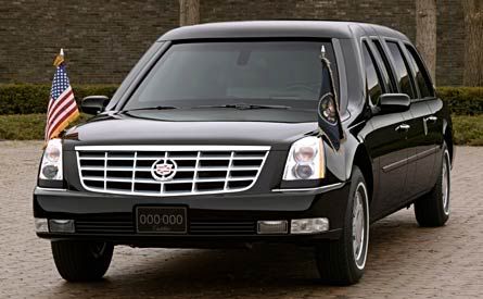 0501_2006_george_bush_cadillac_dts_presidential_limousine_05.jpg