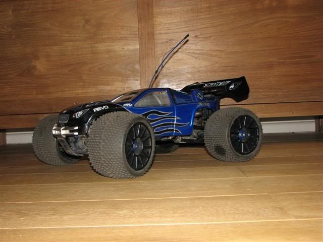 revo001Small.jpg