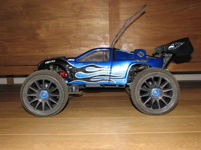 revo011Small.jpg