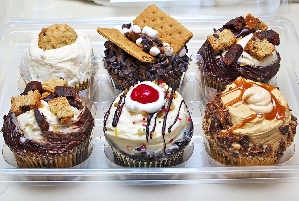 IMAGE: http://img.photobucket.com/albums/v456/XXChris805XX/811a570f.jpg