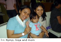 Nyinyi, Izqa and mom
