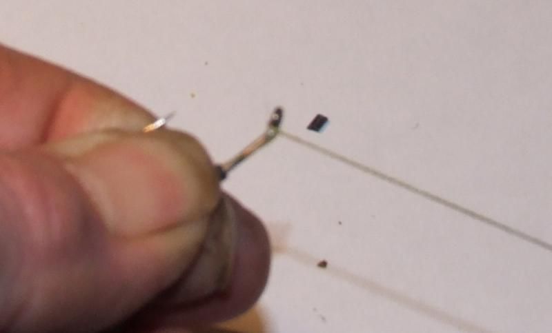 Start of knotless knot photo startingknot_zpsa184b259.jpg