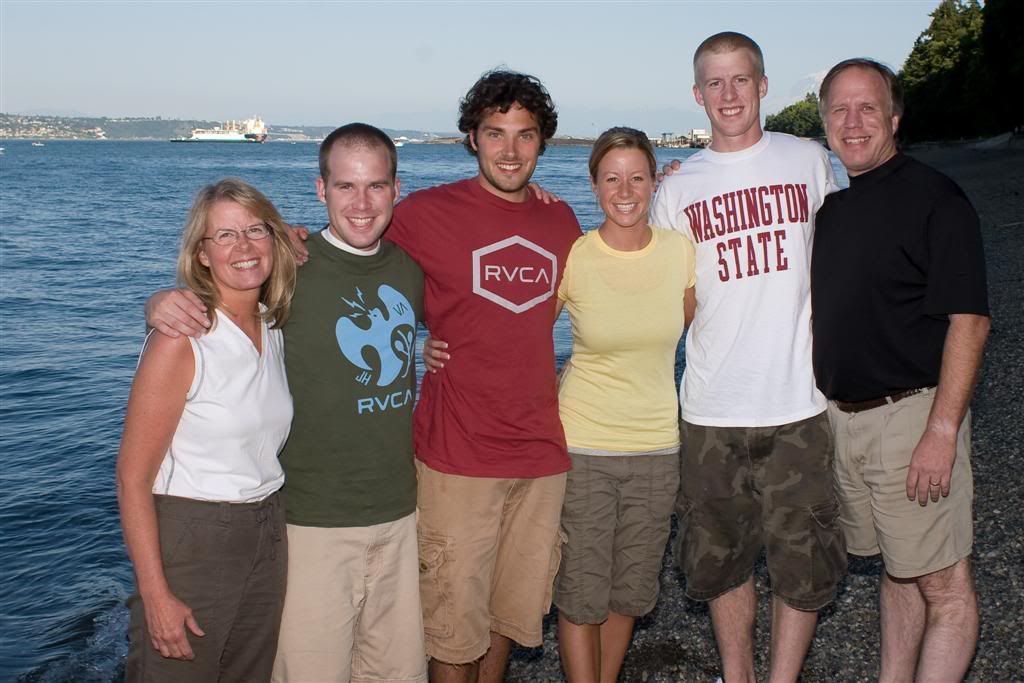 IMAGE: http://img.photobucket.com/albums/v462/AmishThug/family005Large.jpg