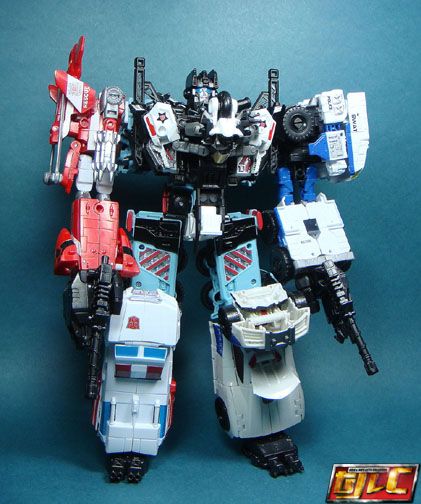 transformers combiner wars defensor