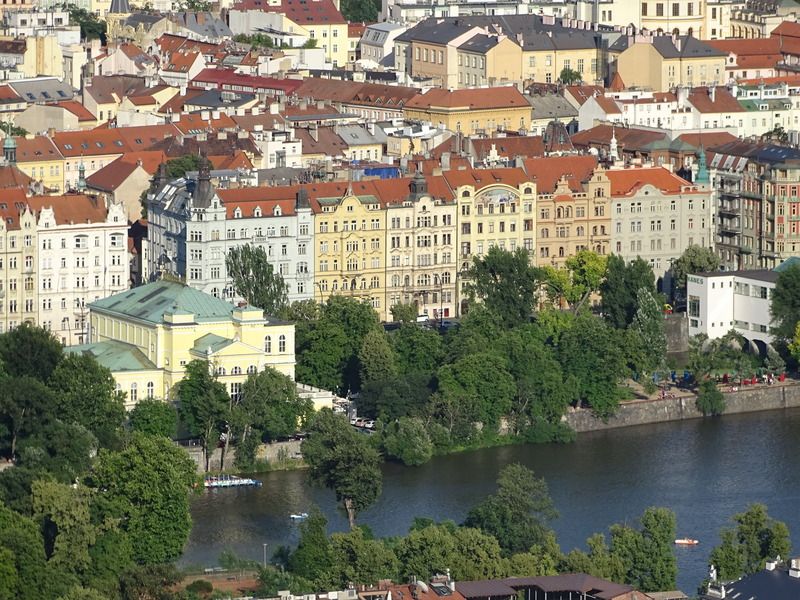 7 días en Praga con escursiones a Dresde (Alemania),Karlovy Vary y Terezin (E.C) - Blogs de Checa Rep. - Día 1: Miércoles 29 de Junio de 2016: Llegada-Parque Petrin-Plaza Wenceslao (9)
