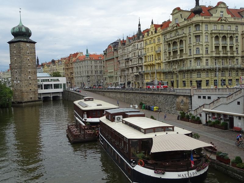 7 días en Praga con escursiones a Dresde (Alemania),Karlovy Vary y Terezin (E.C) - Blogs de Checa Rep. - Día 4: Sábado 2 de Julio de 2016: Vysehrad-Edificios Danzantes-Isla Slovansky... (28)