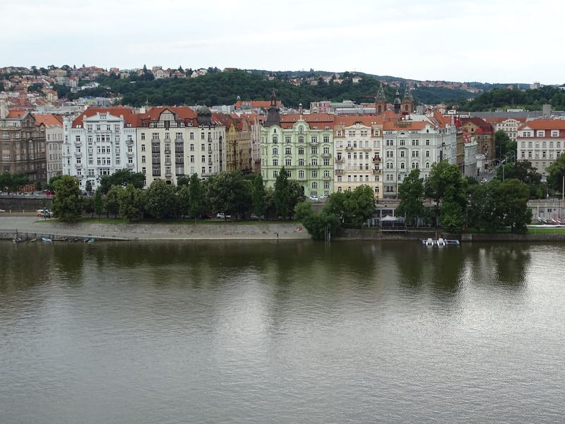 7 días en Praga con escursiones a Dresde (Alemania),Karlovy Vary y Terezin (E.C) - Blogs de Checa Rep. - Día 4: Sábado 2 de Julio de 2016: Vysehrad-Edificios Danzantes-Isla Slovansky... (25)