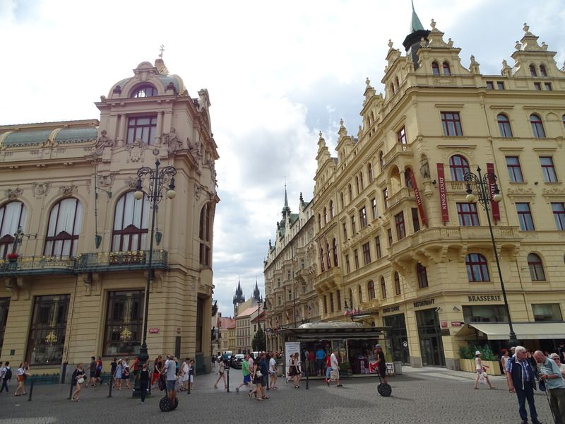 7 días en Praga con escursiones a Dresde (Alemania),Karlovy Vary y Terezin (E.C) - Blogs de Checa Rep. - Día 4: Sábado 2 de Julio de 2016: Vysehrad-Edificios Danzantes-Isla Slovansky... (39)