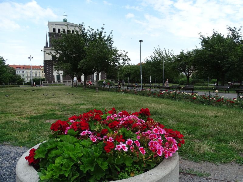 Día 4: Sábado 2 de Julio de 2016: Vysehrad-Edificios Danzantes-Isla Slovansky... - 7 días en Praga con escursiones a Dresde (Alemania),Karlovy Vary y Terezin (E.C) (40)