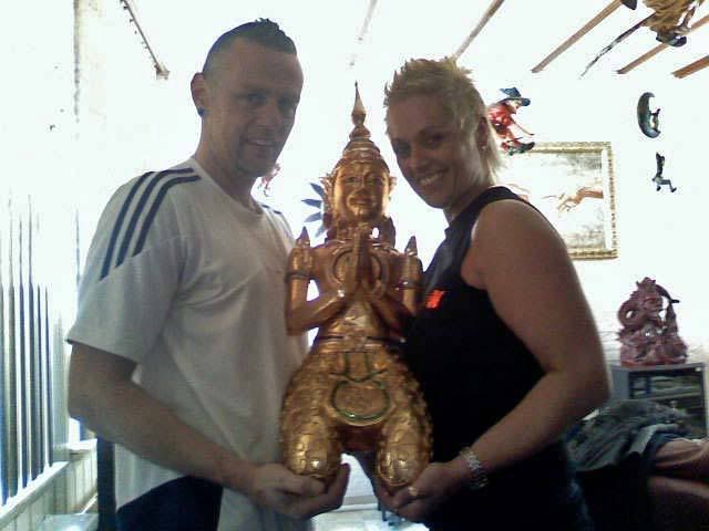 [img]http://img.photobucket.com/albums/v466/Houseangel/winactie2.jpg?t=1209227780[/img]