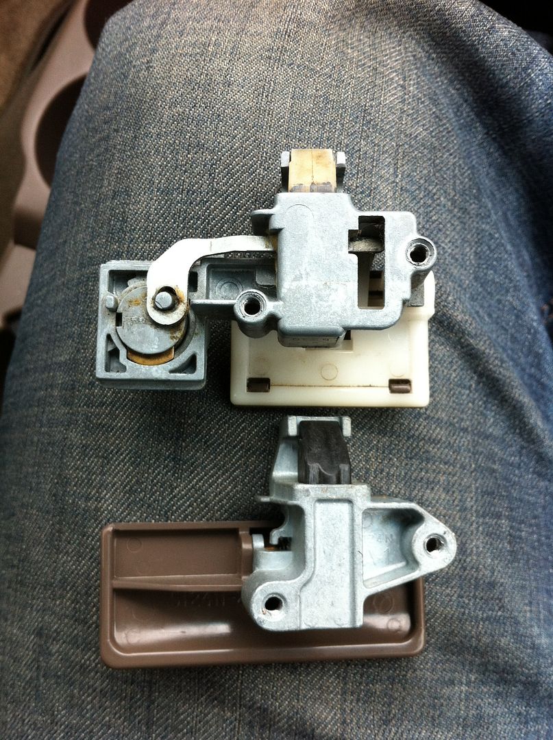 9602 4runner glove box lock into a 0104 Prerunner...anyone