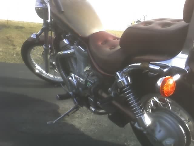 http://img.photobucket.com/albums/v467/badnewsmini/Tims%20Bike/timbike5.jpg