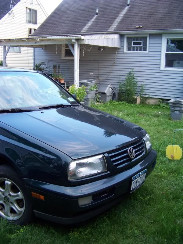 http://img.photobucket.com/albums/v467/badnewsmini/jetta/100_4016.jpg