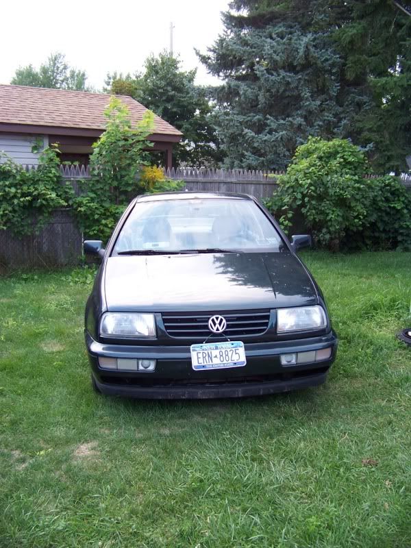 http://img.photobucket.com/albums/v467/badnewsmini/jetta/100_4028.jpg