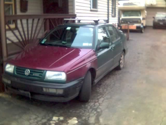 http://img.photobucket.com/albums/v467/badnewsmini/jetta/12-16-06_1106.jpg