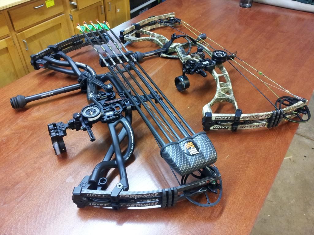 2013 Hoyt Carbon Element G3 70 28.5" Black Winners Choice Super Tuned