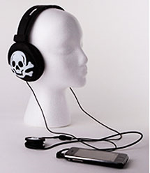 Retro Skull Padded Headphones