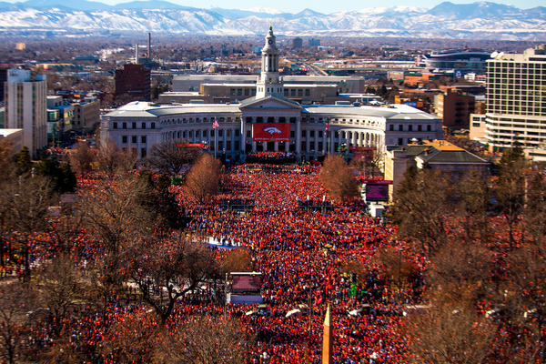 Broncos-parade-600x400_zpswnvxdsh8.png
