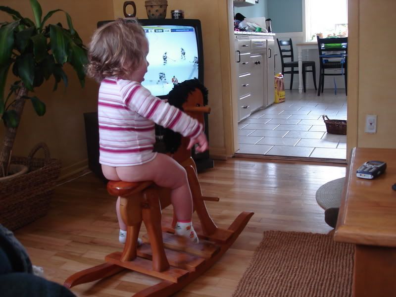 BareBum RockingHorse PlayOff Action!