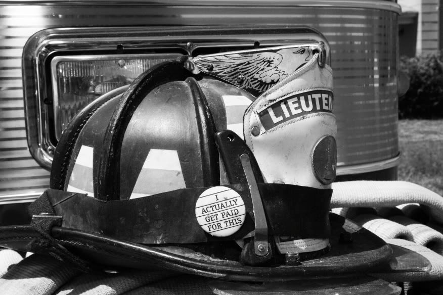 IMAGE: http://img.photobucket.com/albums/v471/Skydogs/postoffice63.jpg